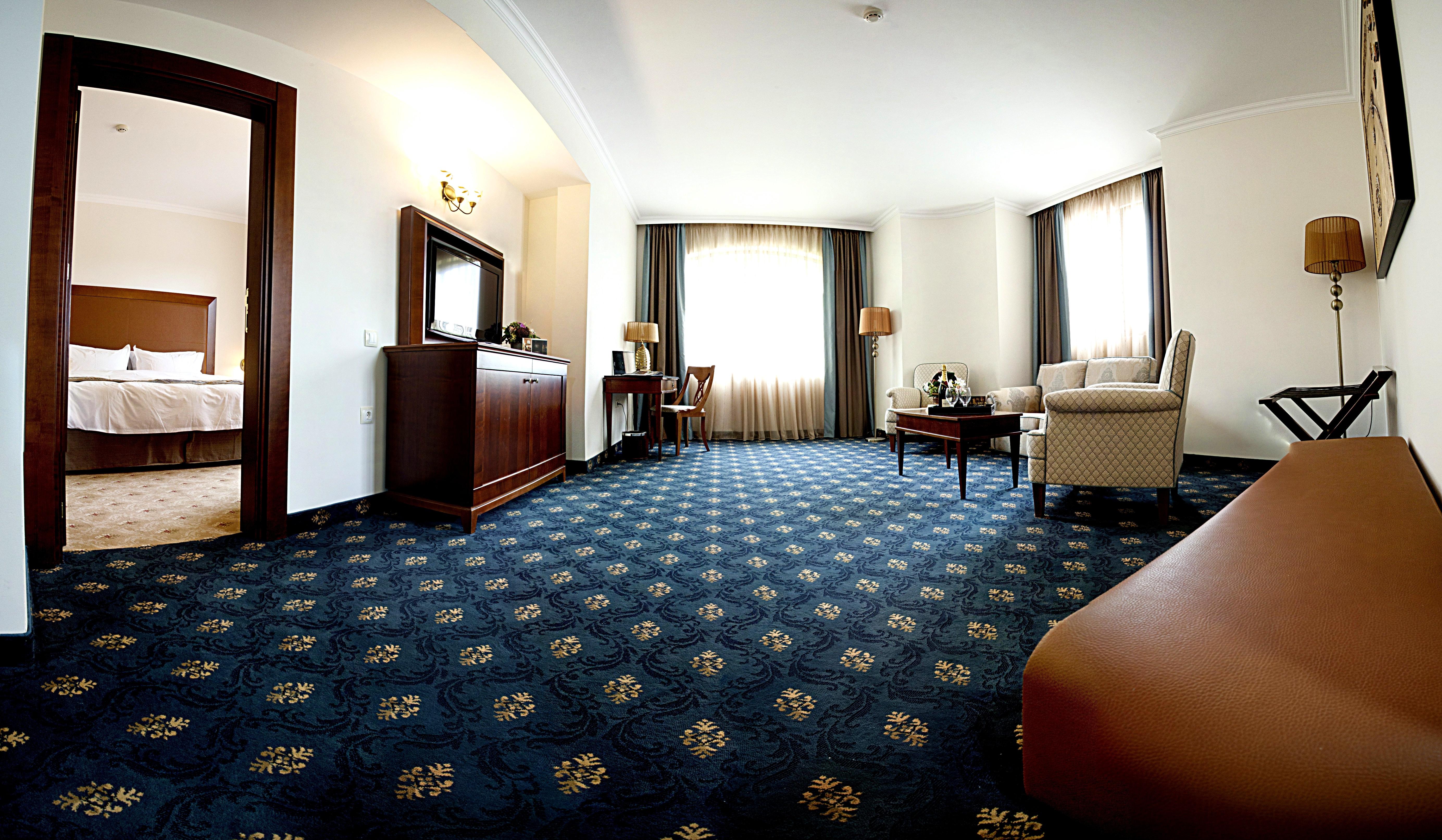 Primoretz Grand Hotel & Spa Burgas Bagian luar foto A room at the hotel