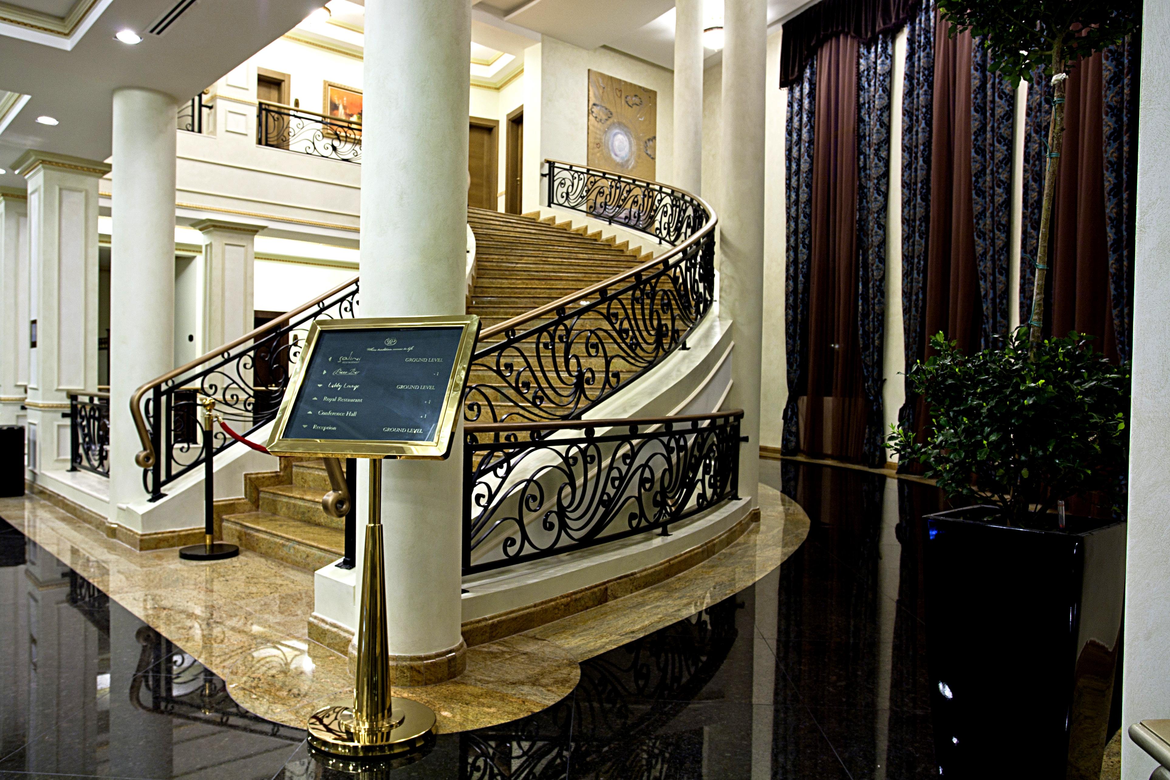 Primoretz Grand Hotel & Spa Burgas Bagian luar foto The lobby of the hotel