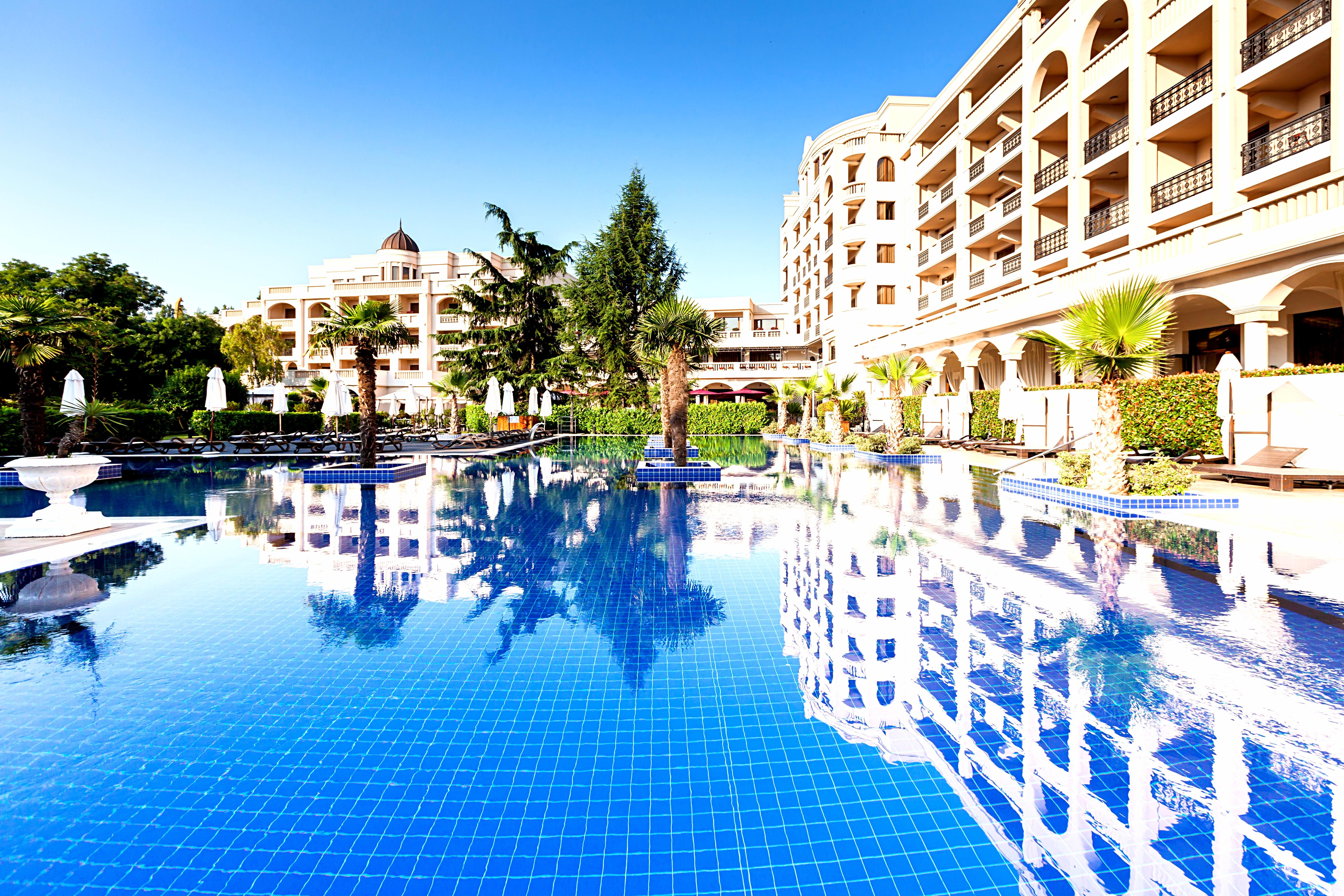 Primoretz Grand Hotel & Spa Burgas Bagian luar foto The Royal